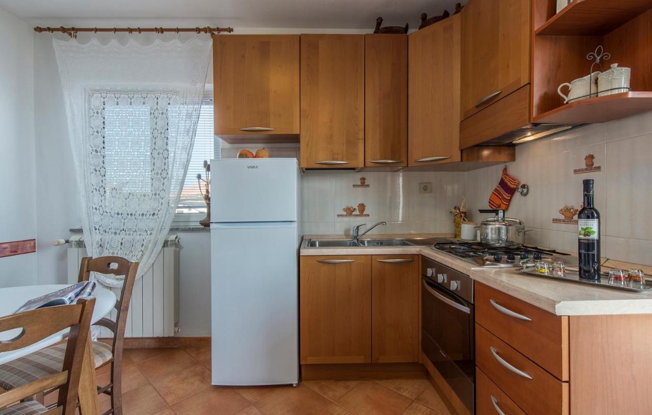 Apartment Complex Orzan Lovrecica Exterior foto